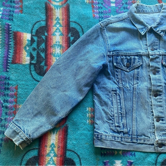 VTG Levi’s Authentic Distressed Trucker Jean Jacket. Type 3 from the 80’s. M/L - Picture 15 of 16